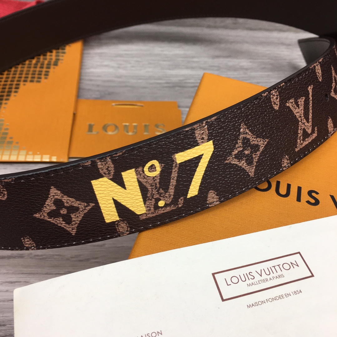 Louis Vuitton Shape 40MM Reversible Belt - DopestKickz