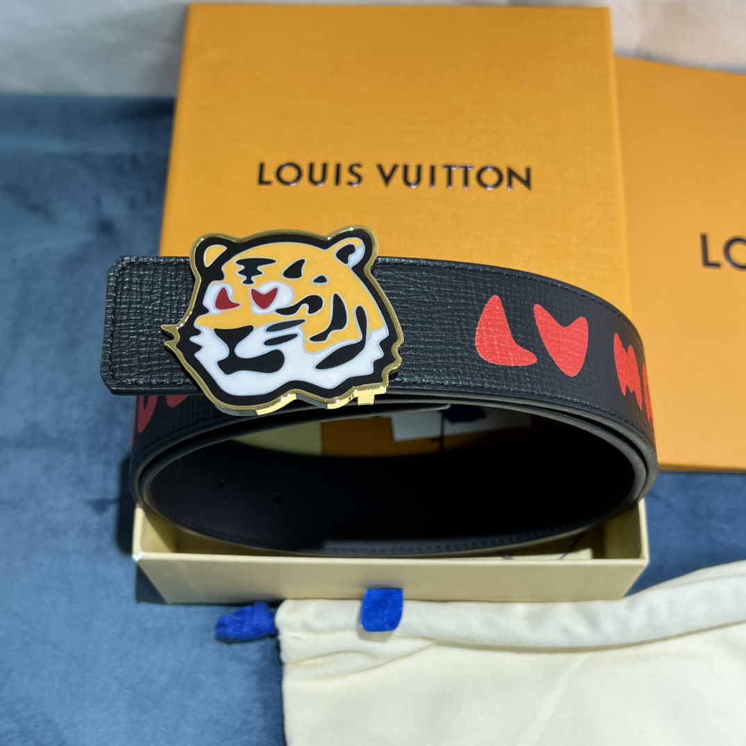 Louis Vuitton Gradient Shape 40MM Reversible Belt - DopestKickz