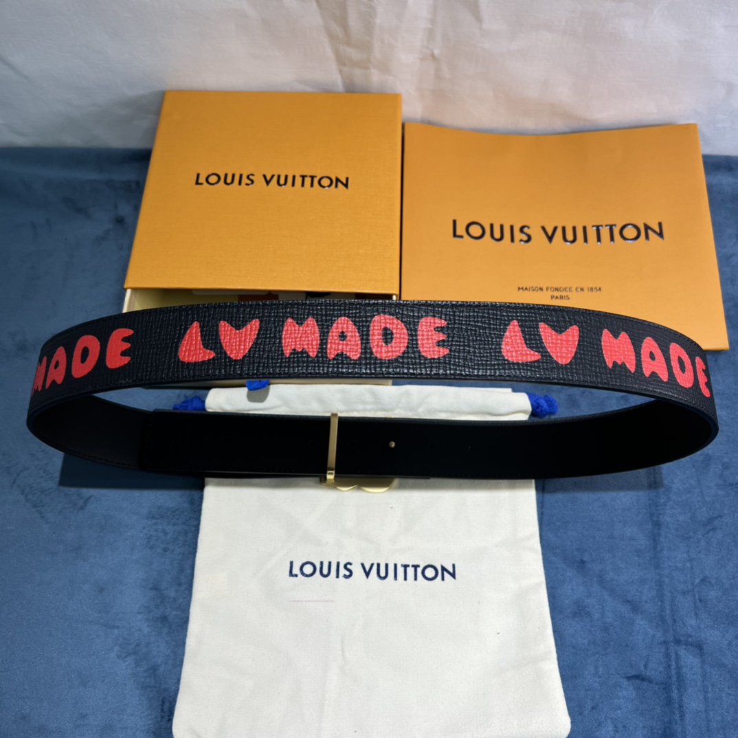 Louis Vuitton Gradient Shape 40MM Reversible Belt - DopestKickz