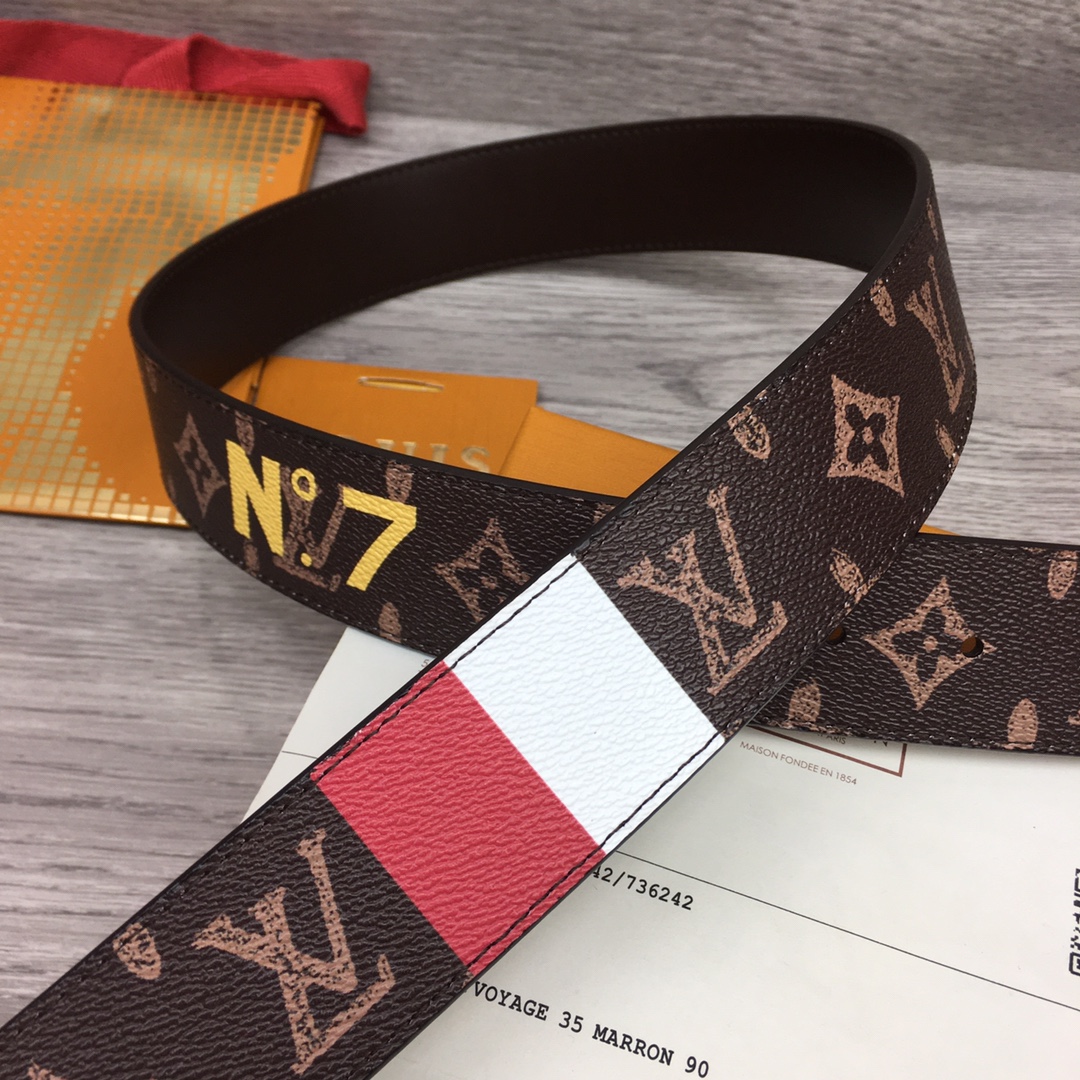 Louis Vuitton Shape 40MM Reversible Belt - DopestKickz