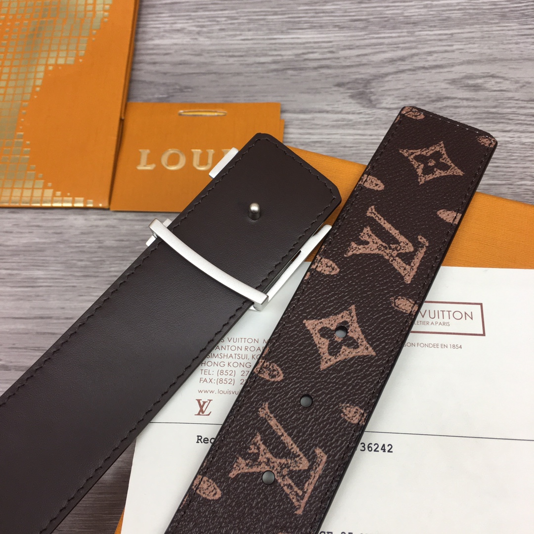 Louis Vuitton Shape 40MM Reversible Belt - DopestKickz