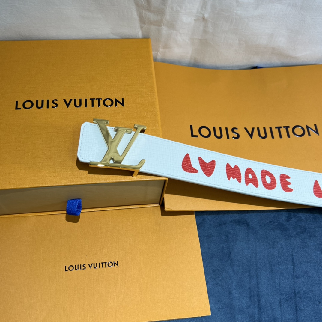 Louis Vuitton Gradient Shape 40MM Reversible Belt - DopestKickz