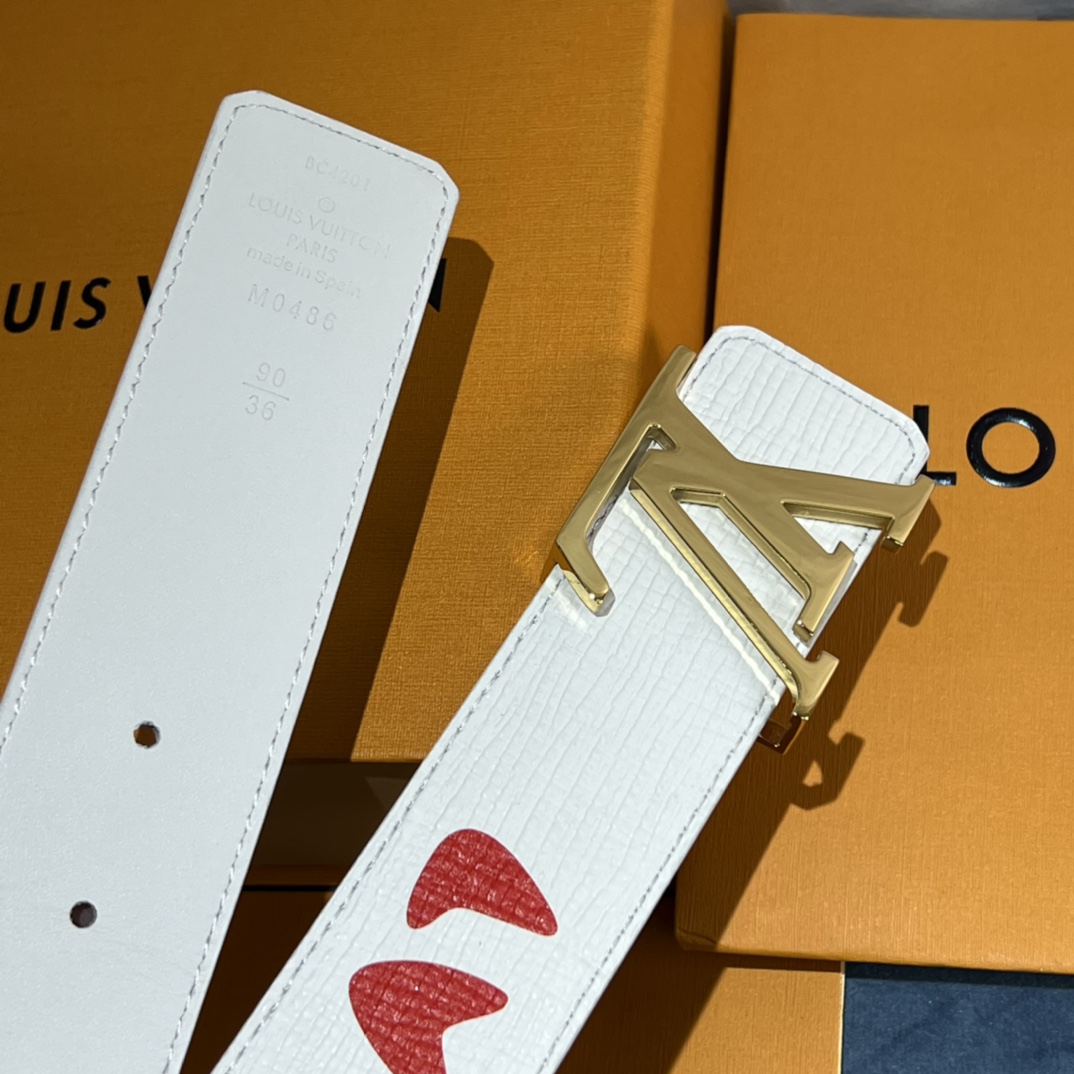 Louis Vuitton Gradient Shape 40MM Reversible Belt - DopestKickz