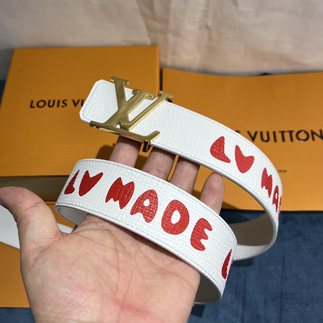 Louis Vuitton Gradient Shape 40MM Reversible Belt - DopestKickz