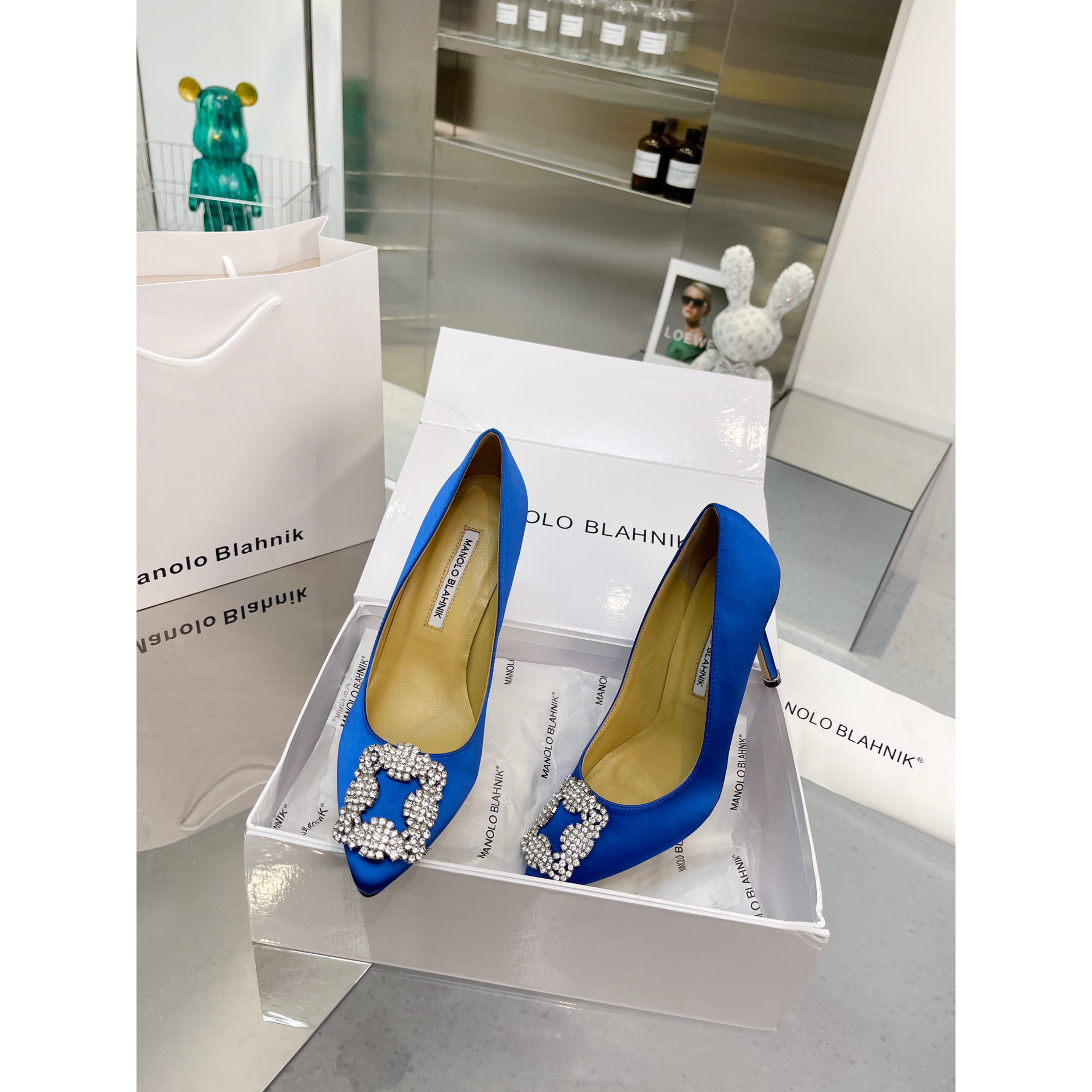 Manolo Blahnik Blue Hangisi Pumps with buckle - DopestKickz