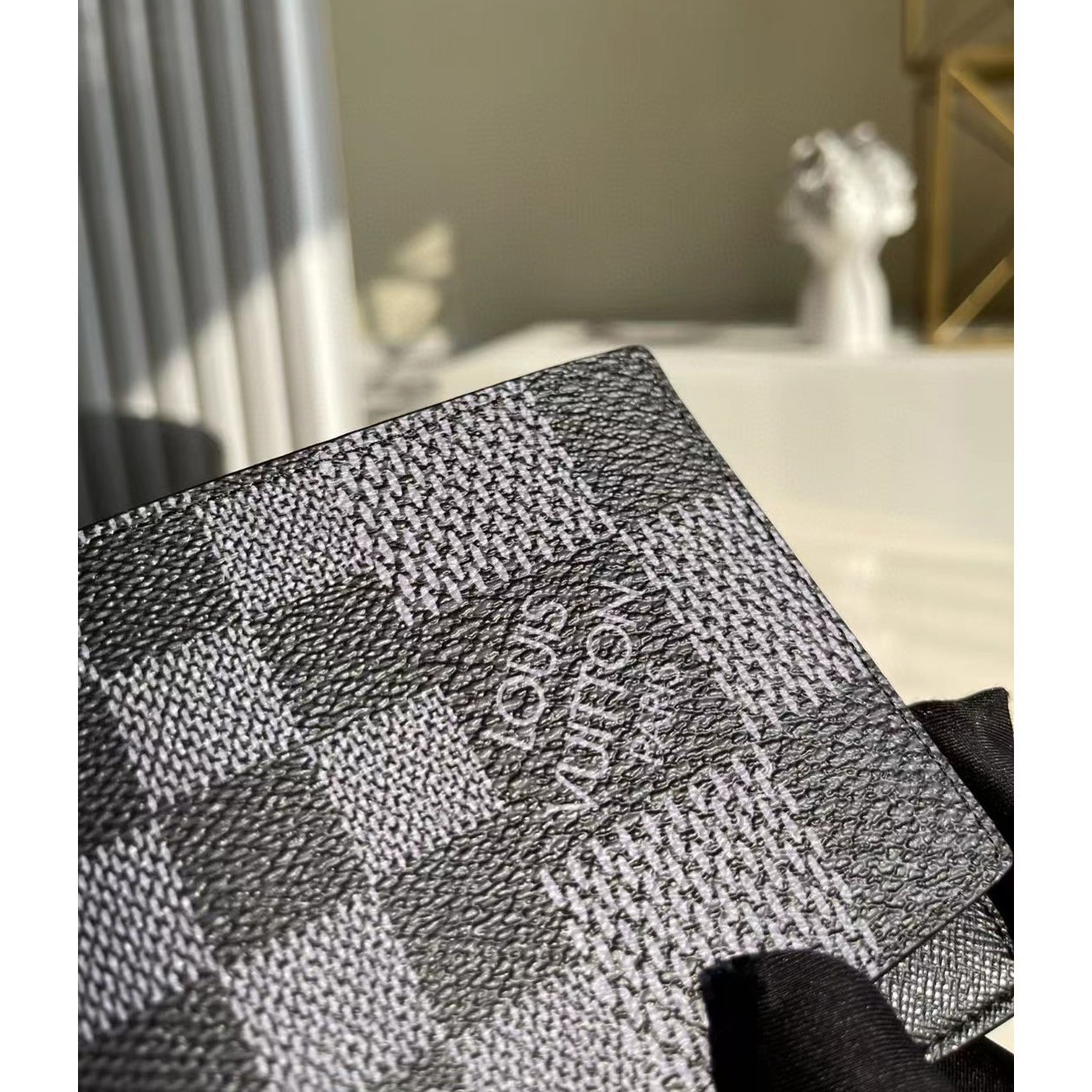 Louis Vuitton  Multiple Wallet(1.5-9-1.5cm) - DopestKickz