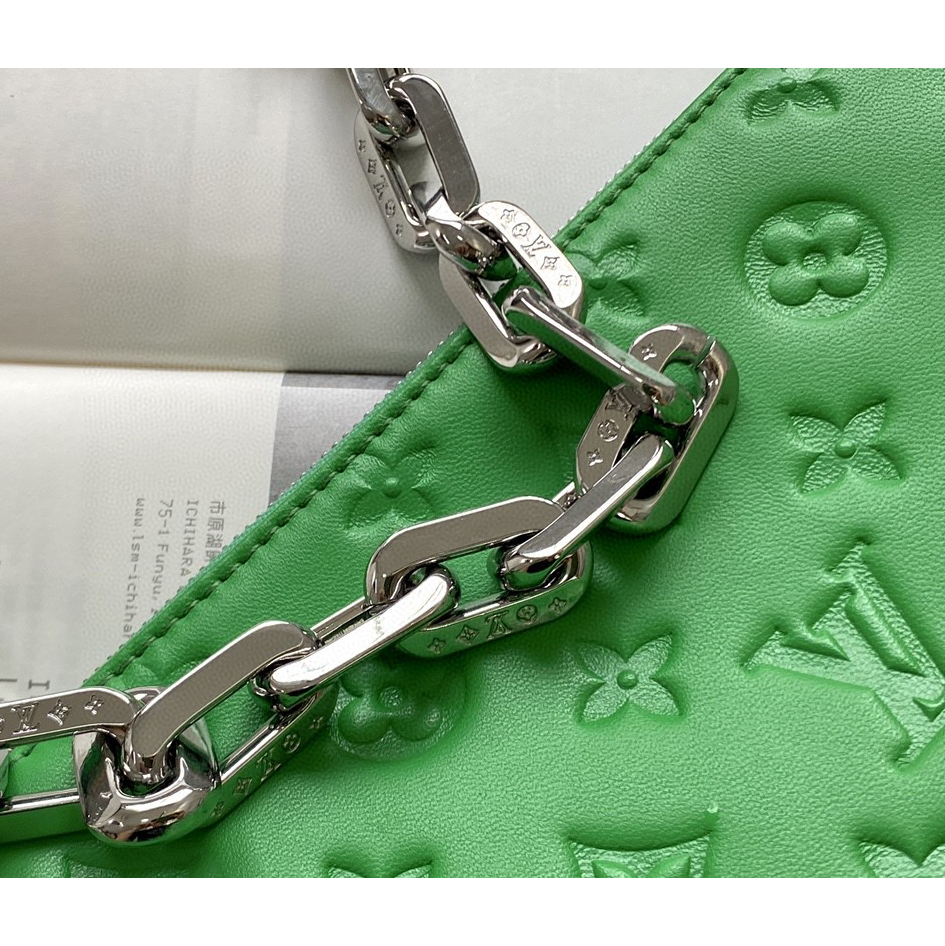 Louis Vuitton  Handbag （26*20*12cm） - DopestKickz