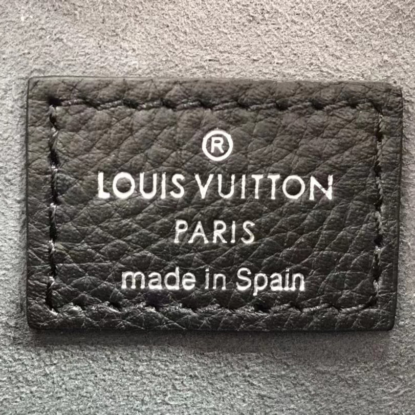 Louis Vuitton Beaubourg Hobo Leather Shoulder Bag(32-26-17 CM） - DopestKickz