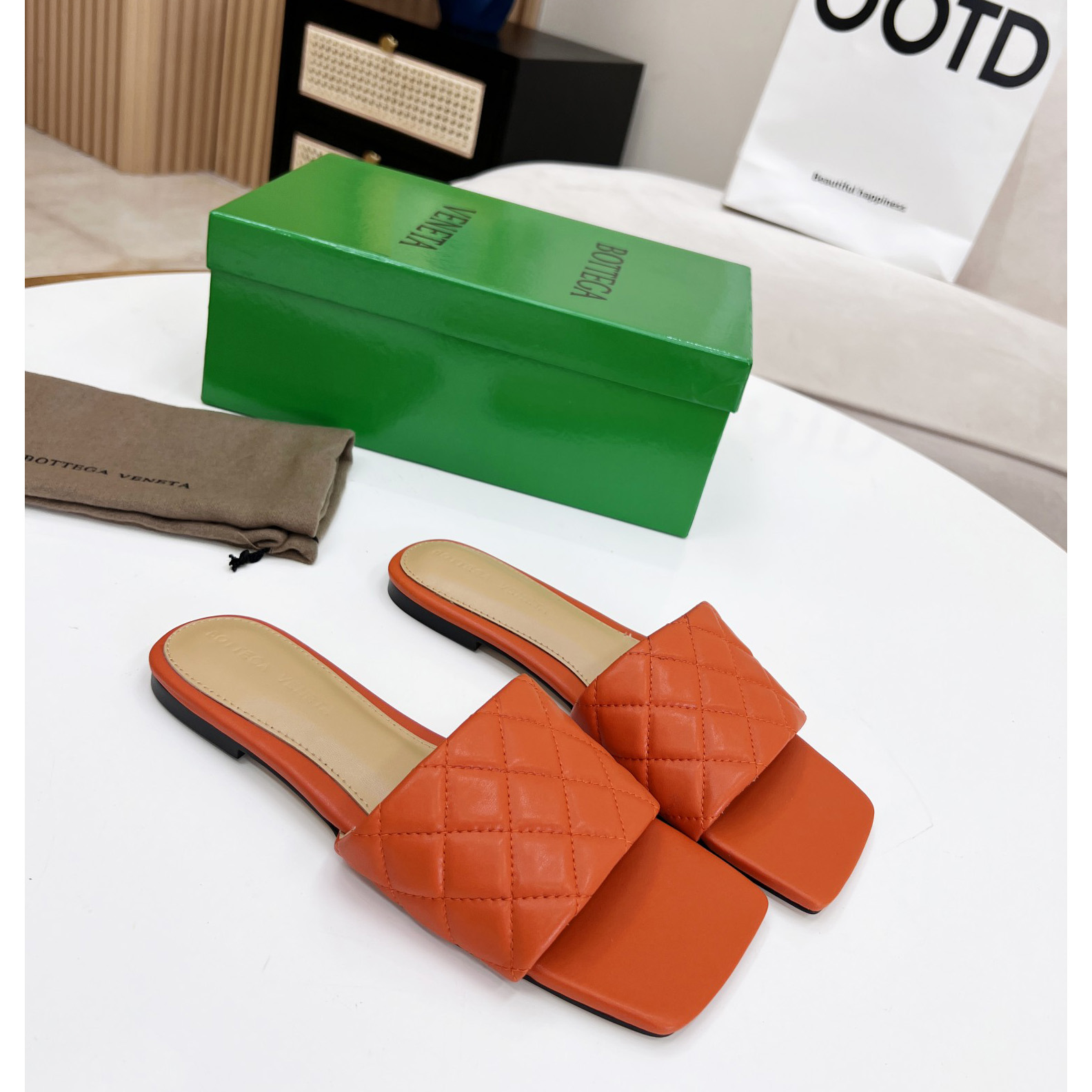 Bottega Veneta Padded Leather Sandals - DopestKickz