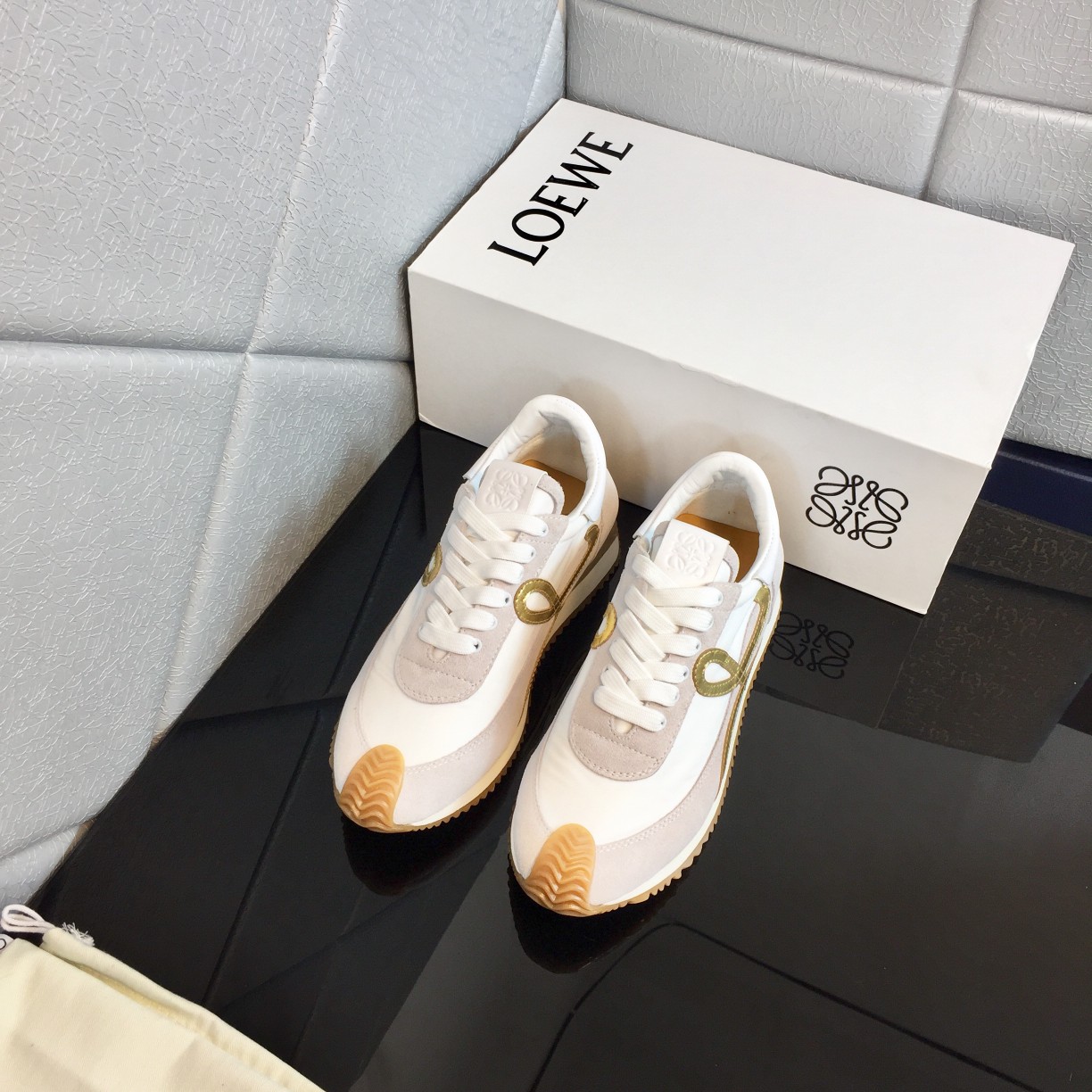 Loewe Flow Runner In Calfskin - DopestKickz