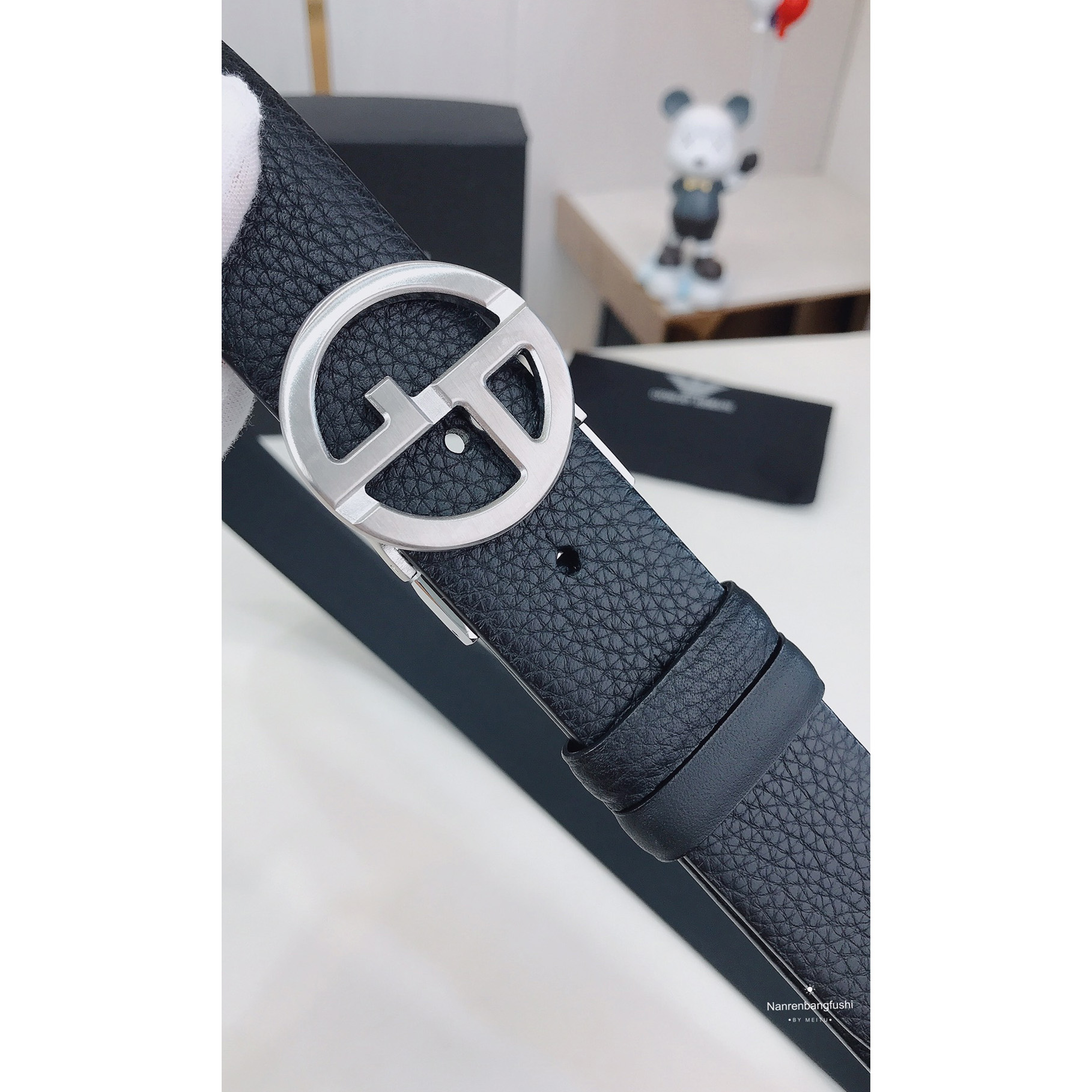 Armani Reversible Leather Belt  35mm - DopestKickz