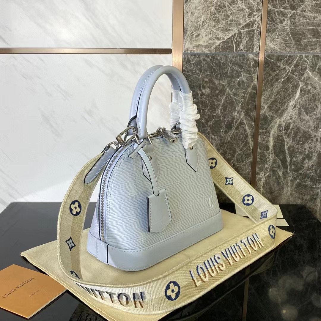Louis Vuitton Montaigne BB Handbag (23.5-17.5-11.5cm) - DopestKickz