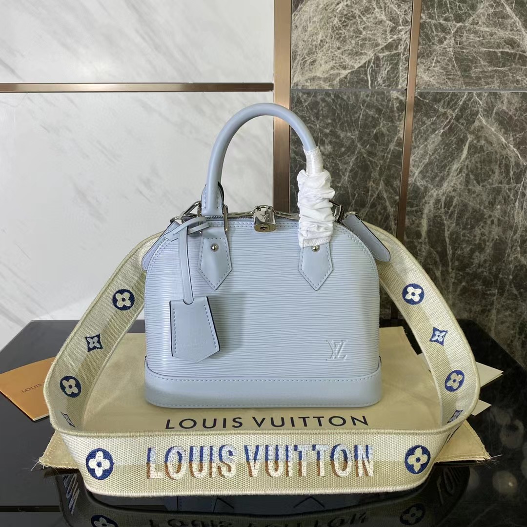 Louis Vuitton Montaigne BB Handbag (23.5-17.5-11.5cm) - DopestKickz