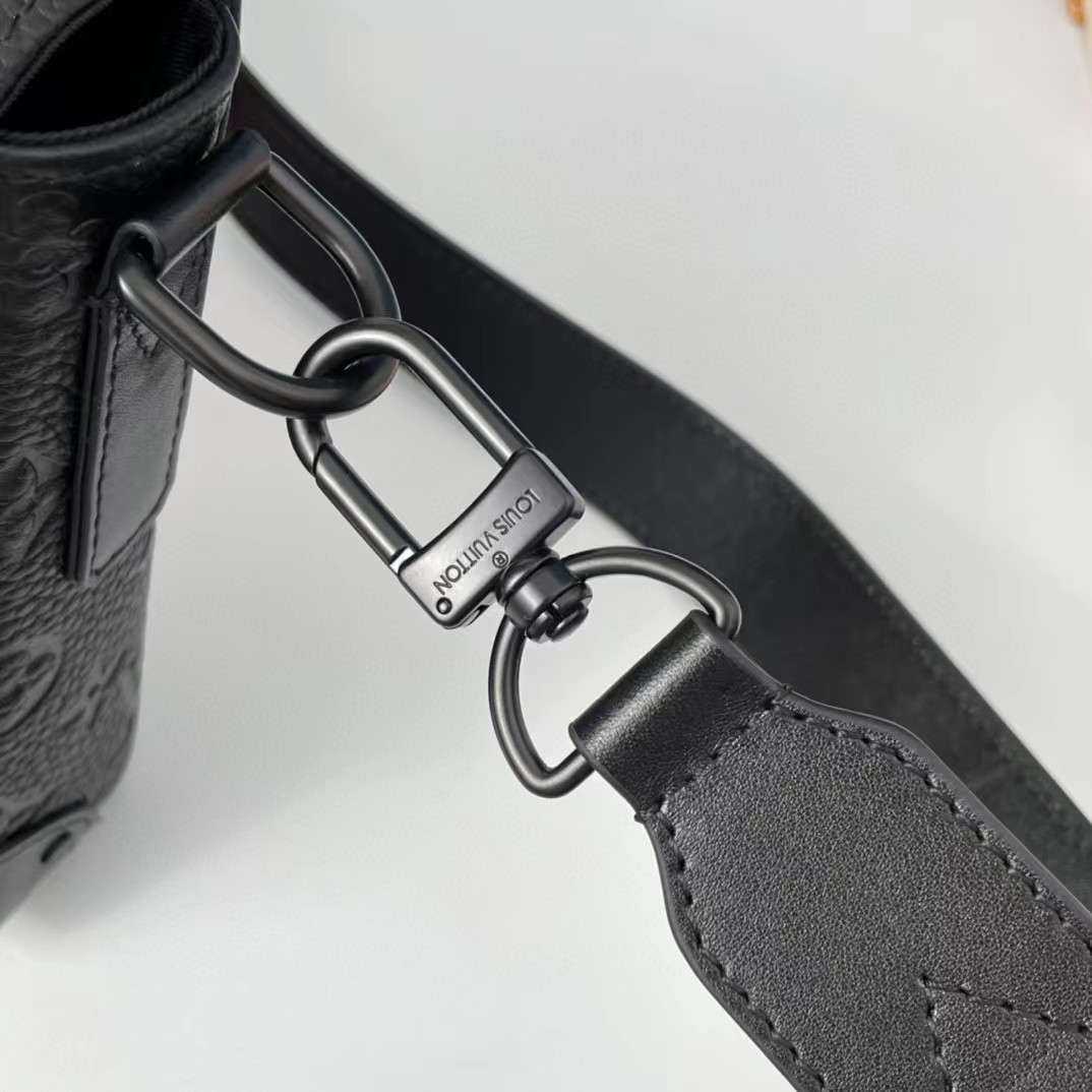 Louis Vuitton TSac Messenger Trunk (24-18-5.5CM） - DopestKickz