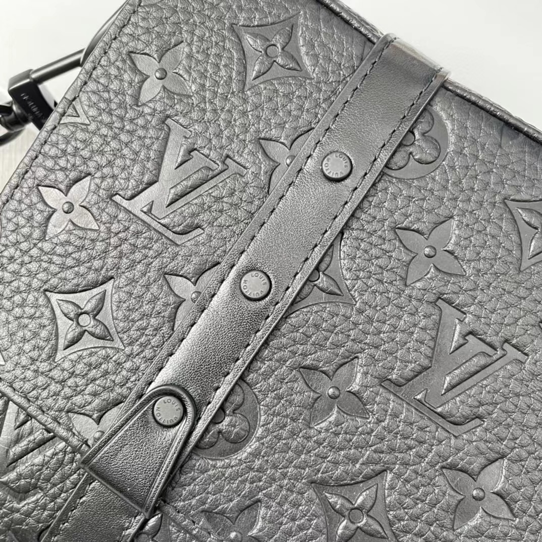 Louis Vuitton TSac Messenger Trunk (24-18-5.5CM） - DopestKickz