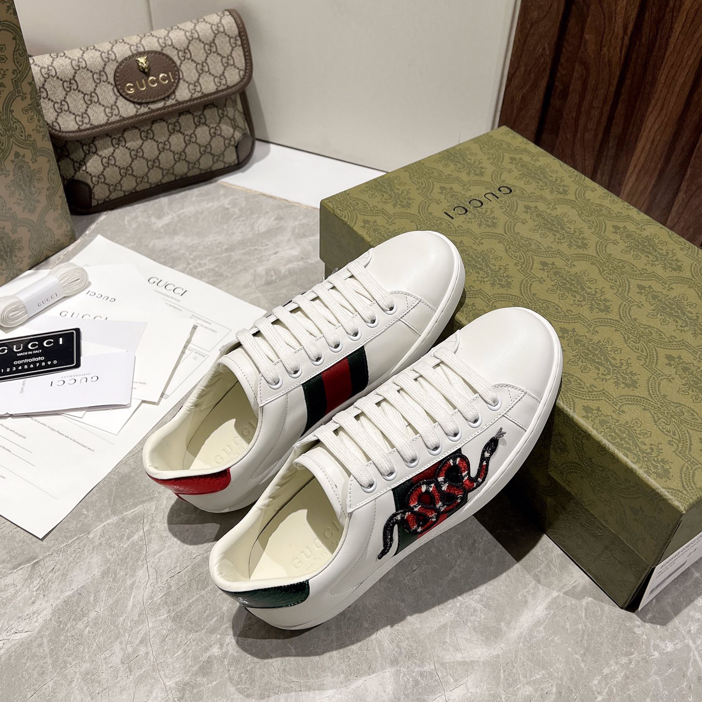 Gucci Snake Logo  Basket Sneaker - DopestKickz