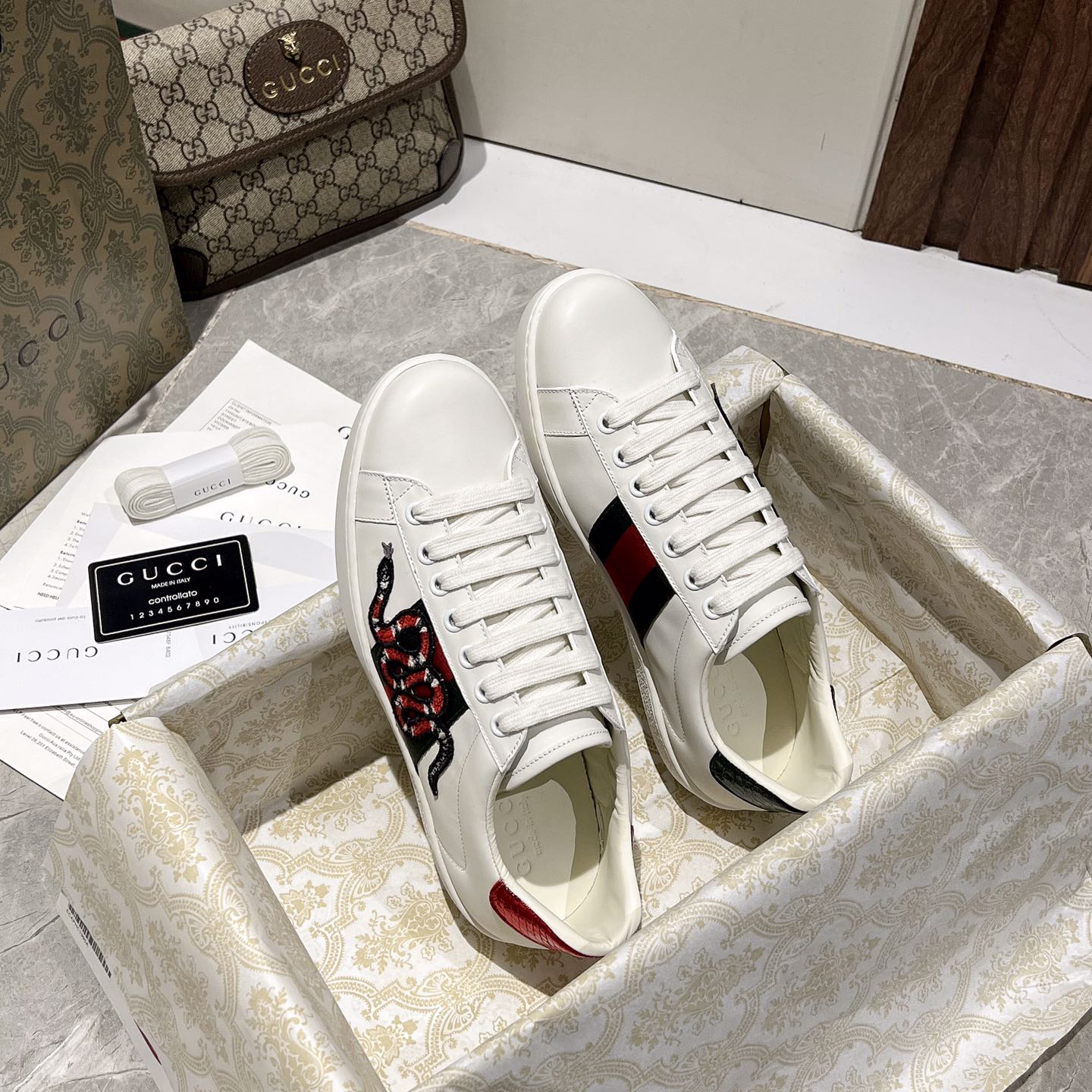 Gucci Snake Logo  Basket Sneaker - DopestKickz