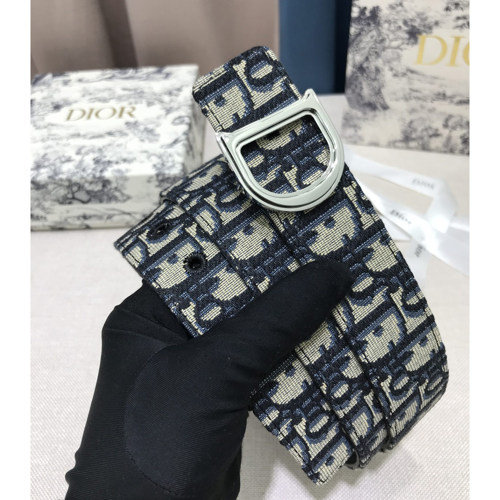 Dior Leather Belt With 'D' Buckle - DopestKickz