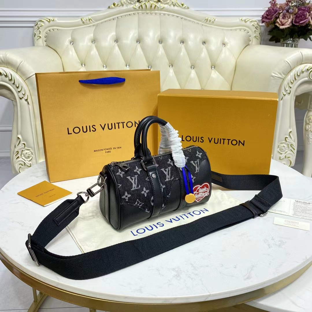 Louis Vuitton  Monogram Drip Handbag(21-12-9cm) - DopestKickz