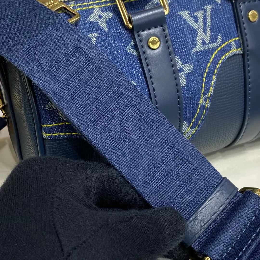Louis Vuitton  Monogram Drip Handbag(21-12-9cm) - DopestKickz