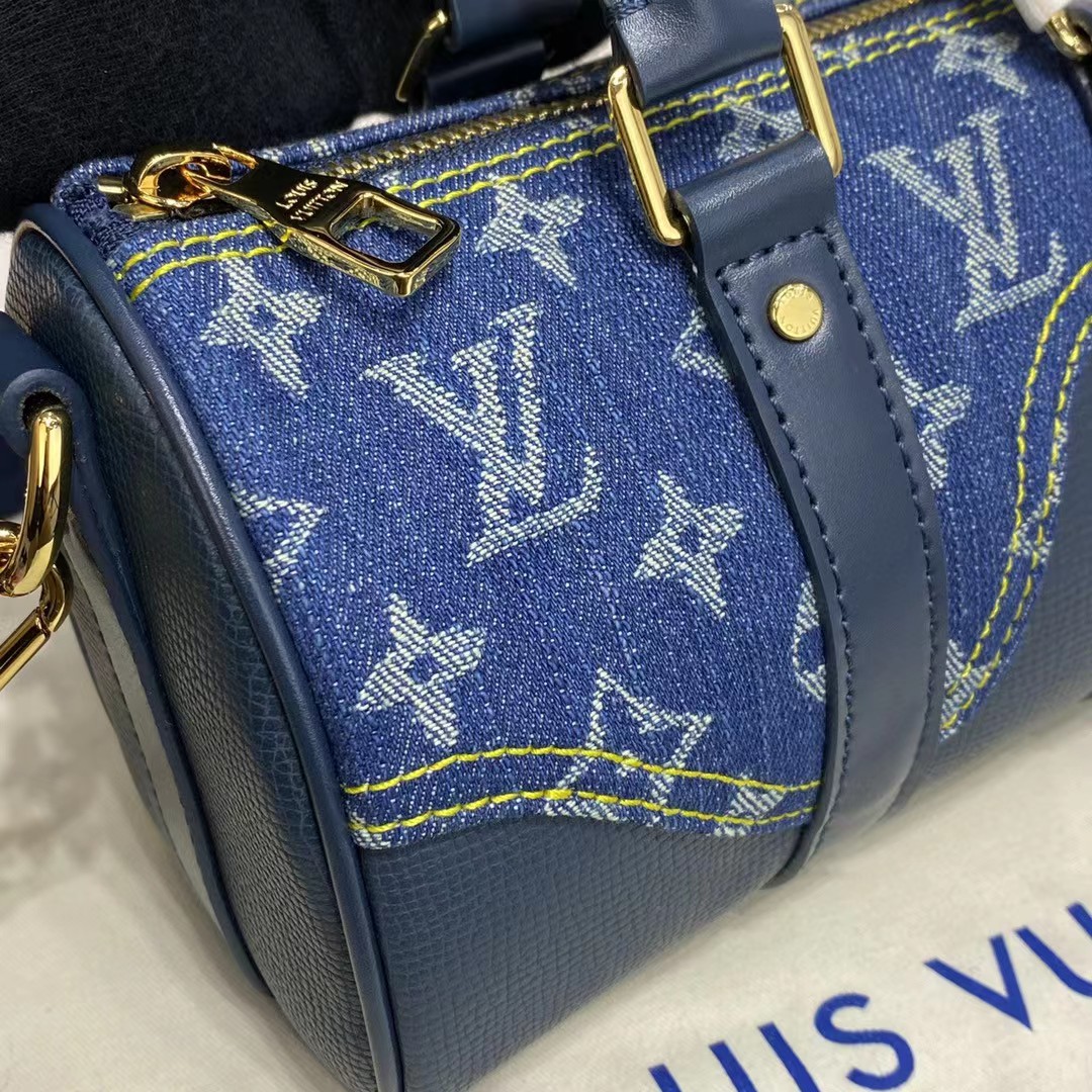 Louis Vuitton  Monogram Drip Handbag(21-12-9cm) - DopestKickz