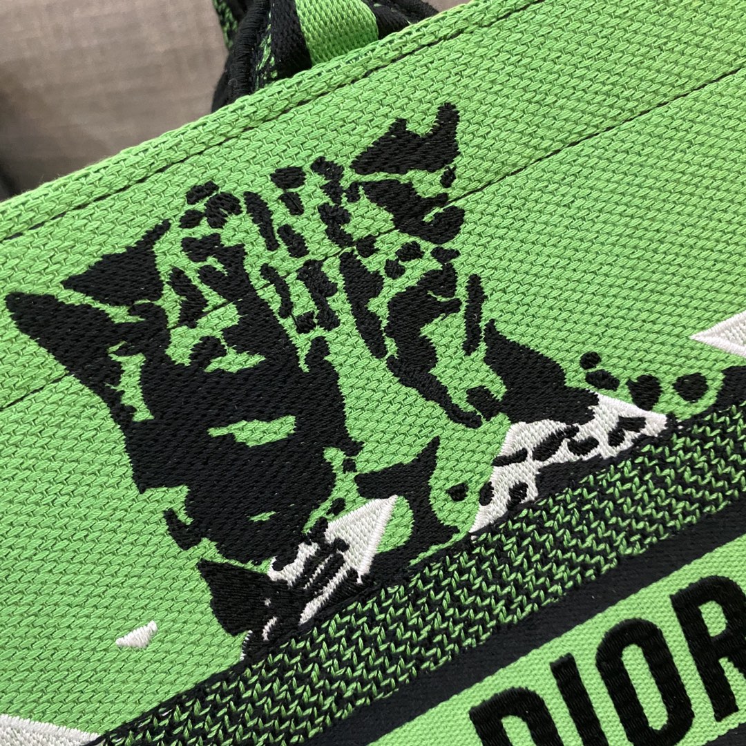 Dior Book Tote D-Jungle Pop（36.5*28*17.5cm） - DopestKickz