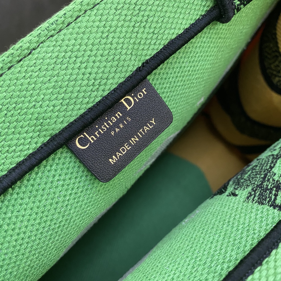 Dior Book Tote D-Jungle Pop（36.5*28*17.5cm） - DopestKickz