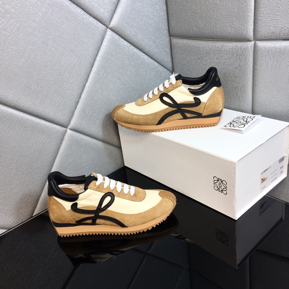 Loewe Flow Runner In Calfskin - DopestKickz