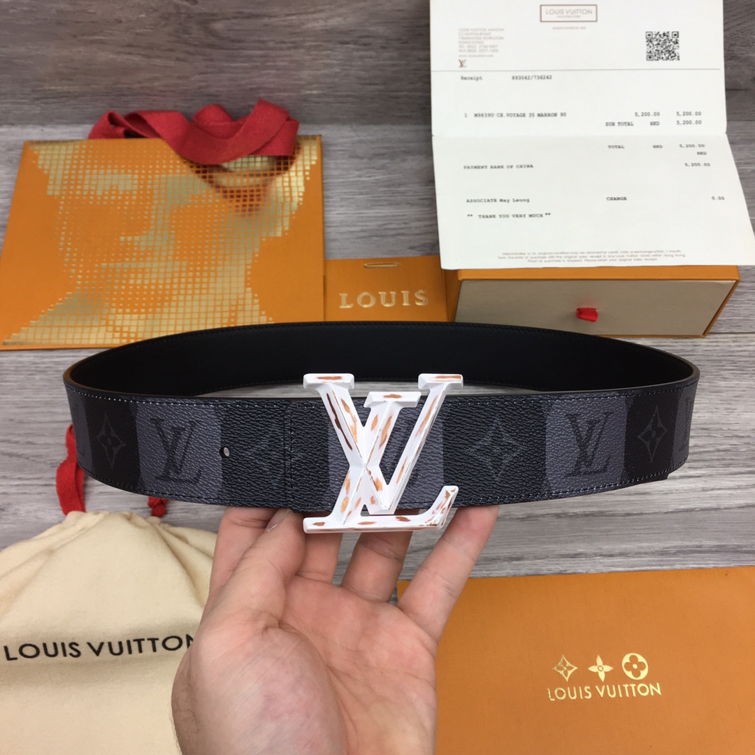 Louis Vuitton Squared LV 40mm Belt - DopestKickz