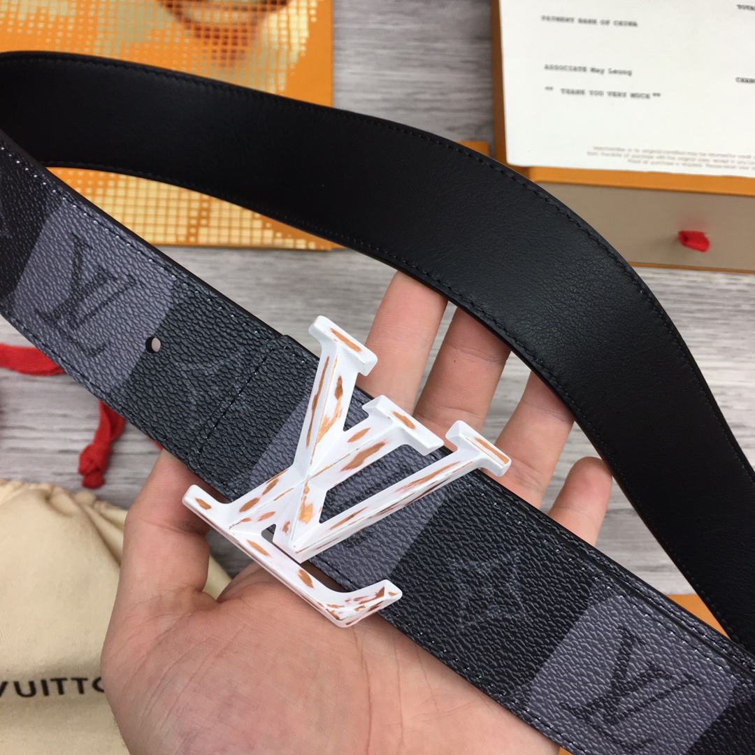 Louis Vuitton Squared LV 40mm Belt - DopestKickz