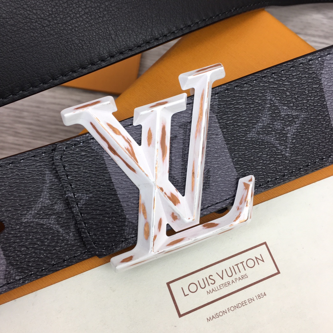 Louis Vuitton Squared LV 40mm Belt - DopestKickz