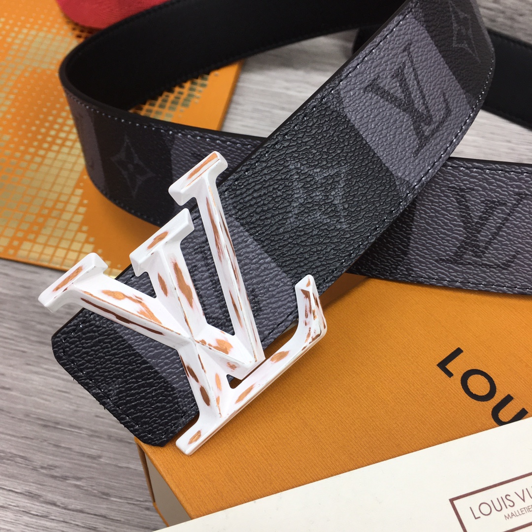 Louis Vuitton Squared LV 40mm Belt - DopestKickz