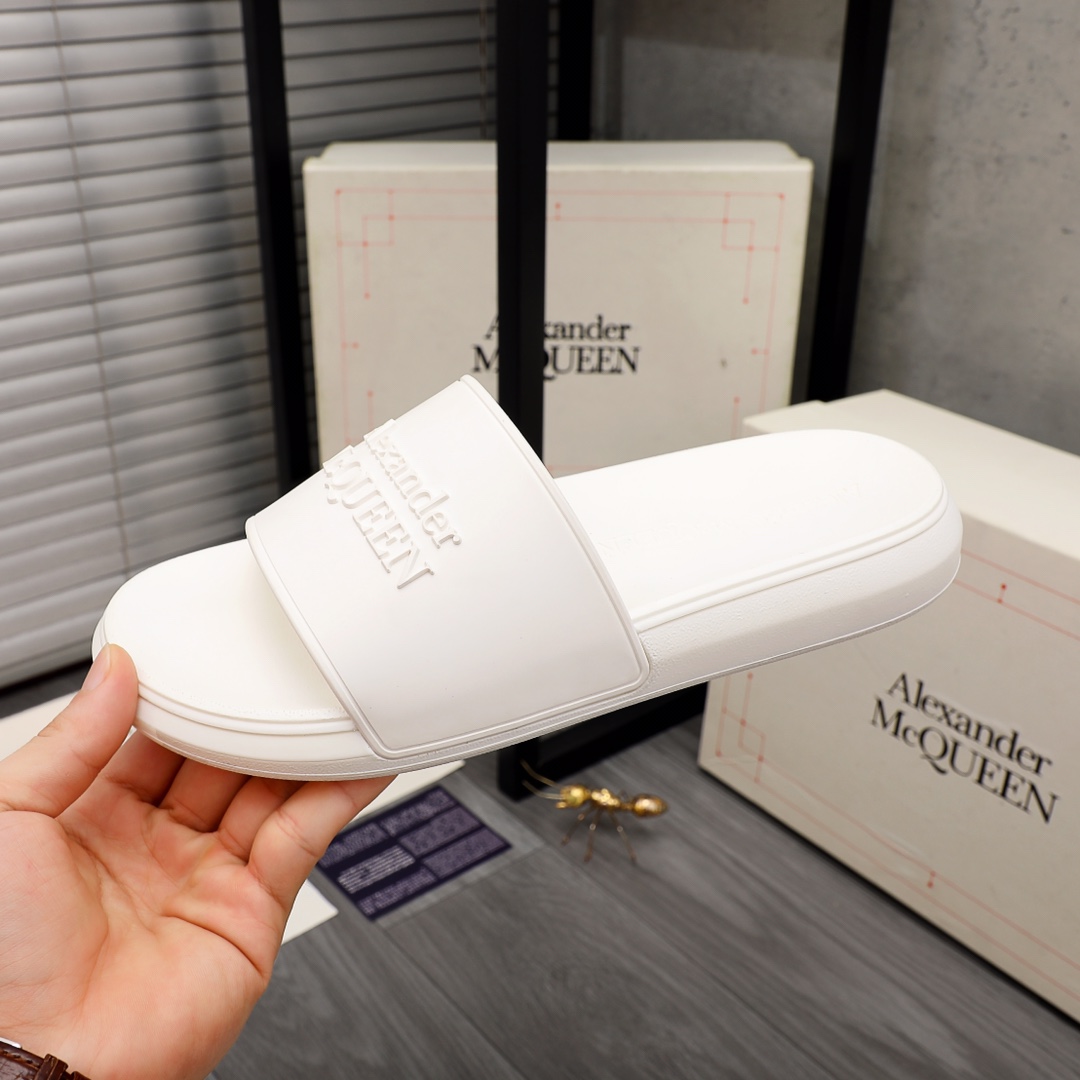 Alexander Mqueen Logo Slipper - DopestKickz