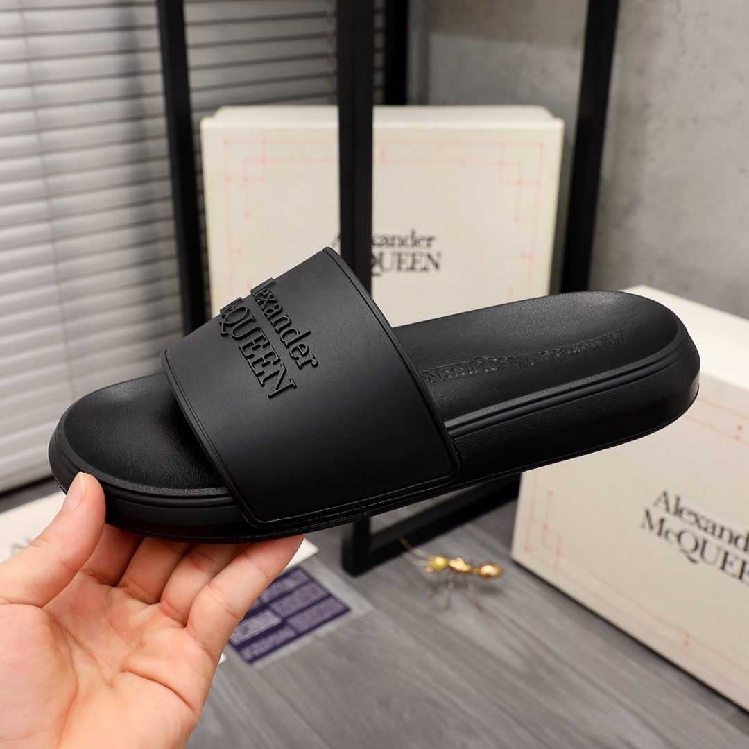 Alexander Mqueen Logo Slipper - DopestKickz