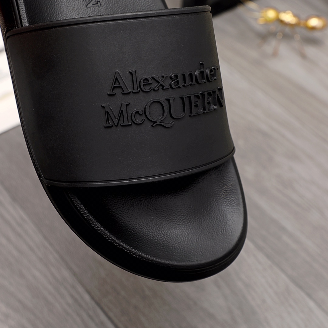 Alexander Mqueen Logo Slipper - DopestKickz