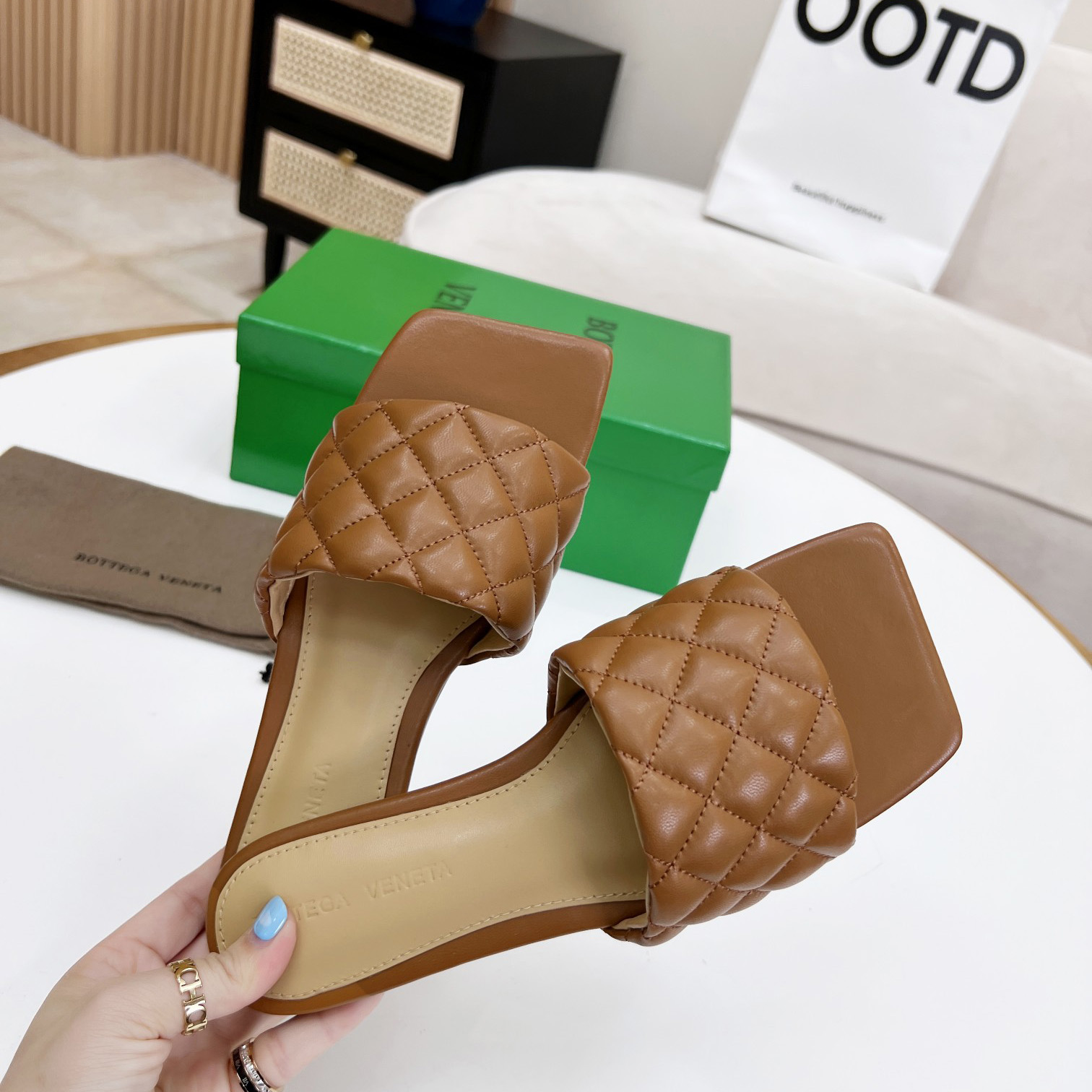 Bottega Veneta Padded Leather Sandals - DopestKickz