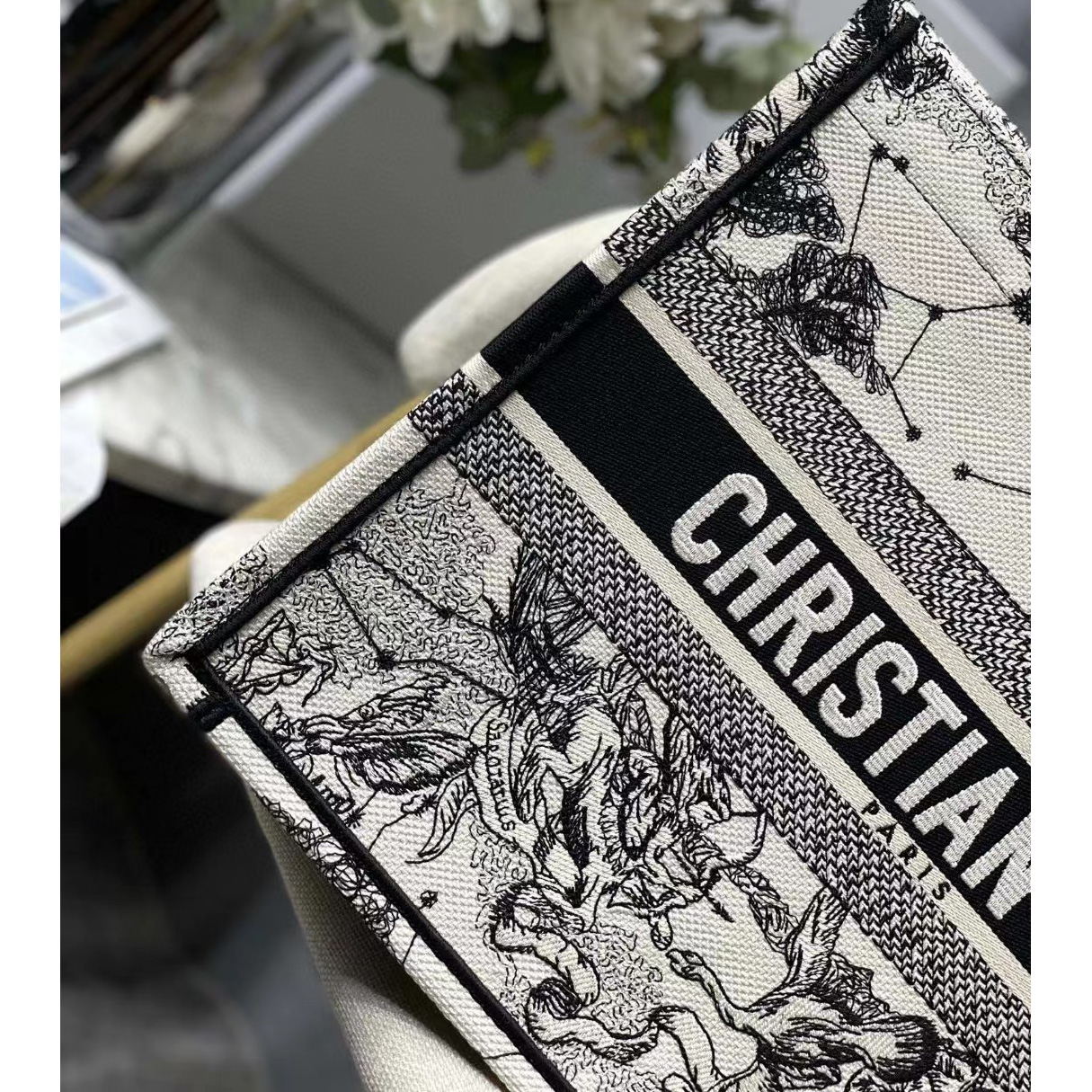 Dior Oblique Embroidered Book Tote（36.5-28-17.5CM） - DopestKickz