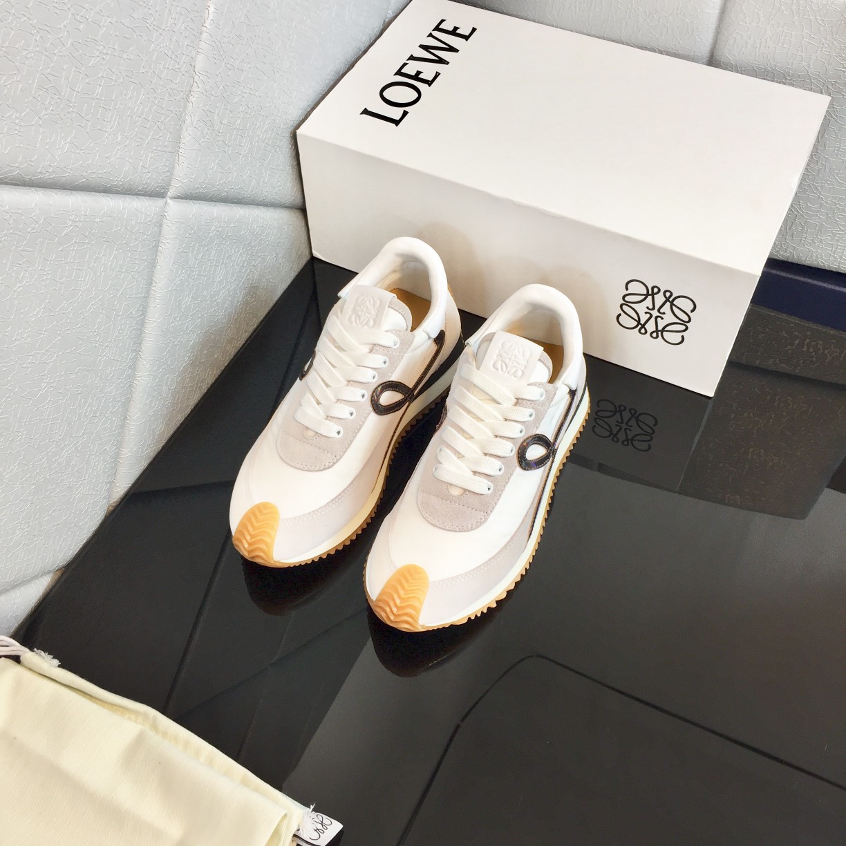 Loewe Flow Runner In Calfskin - DopestKickz