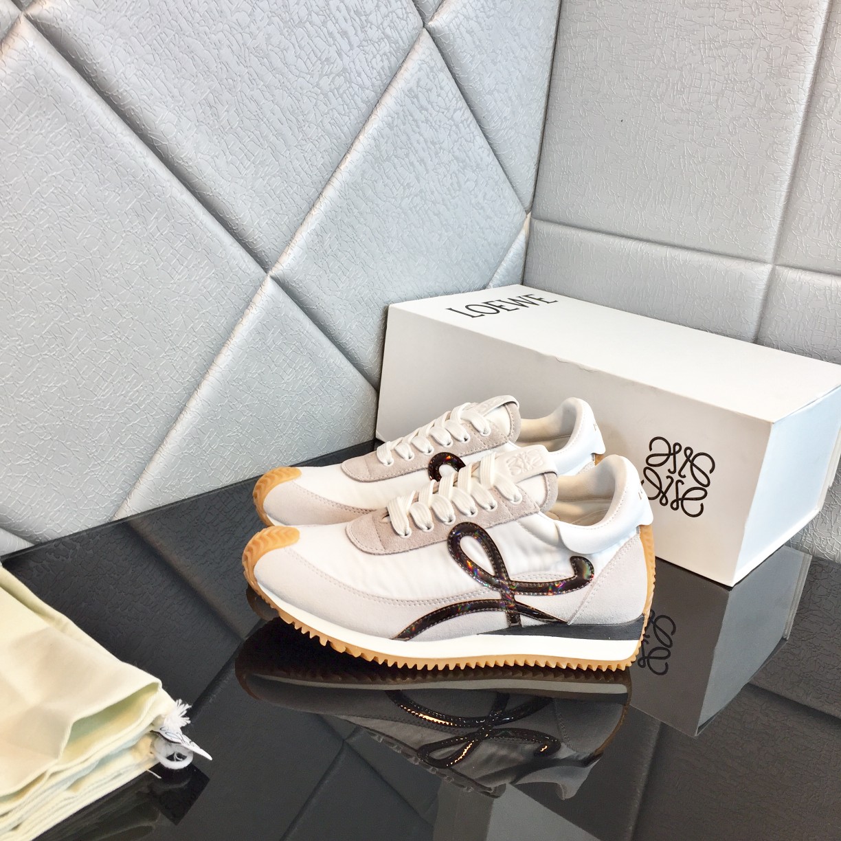Loewe Flow Runner In Calfskin - DopestKickz