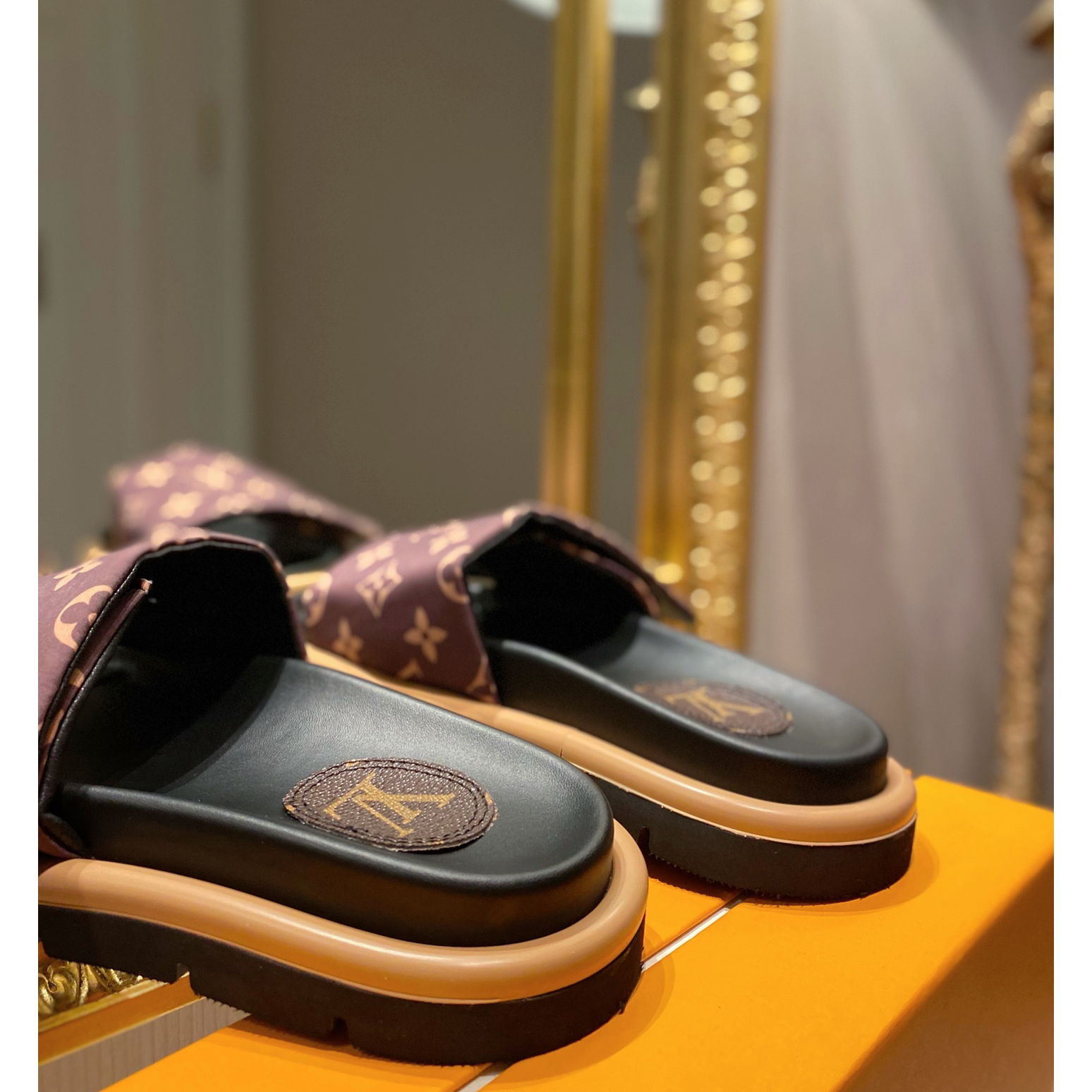 Louis Vuitton Pool Pillow Comfort Mules - DopestKickz