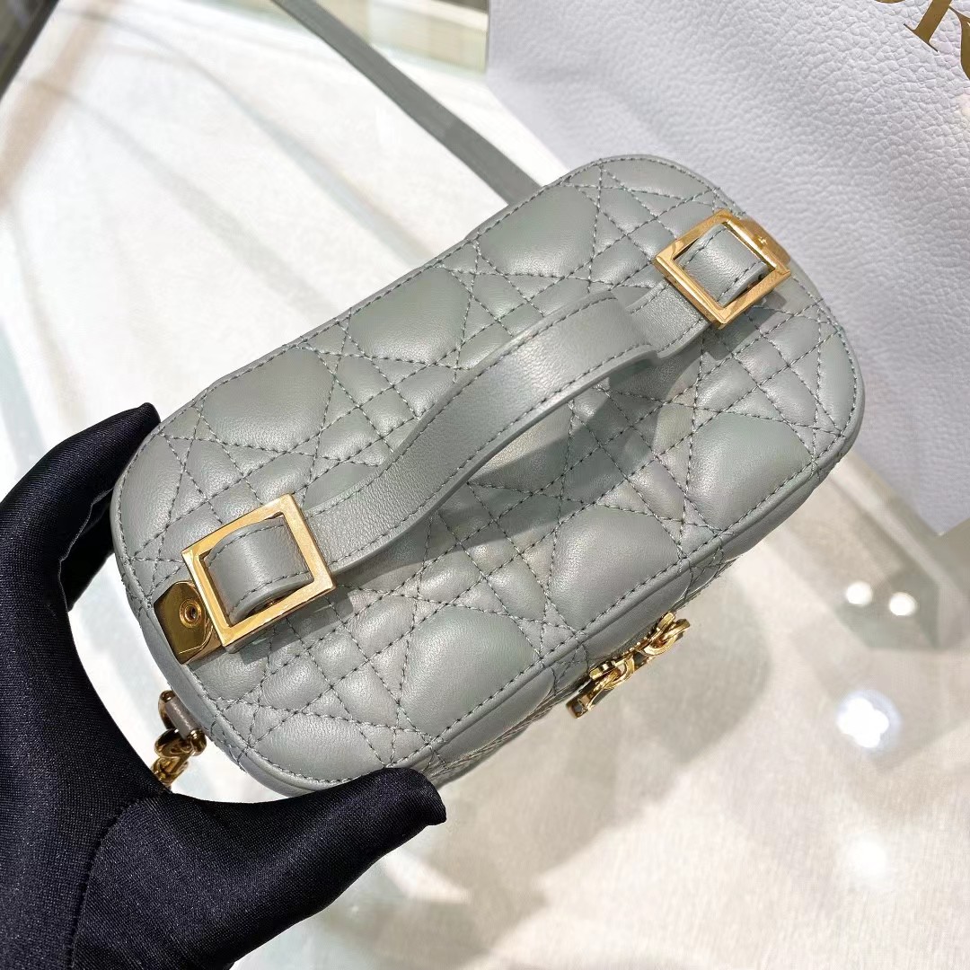 Dior Travel Handbag（18.5-13-10CM） - DopestKickz