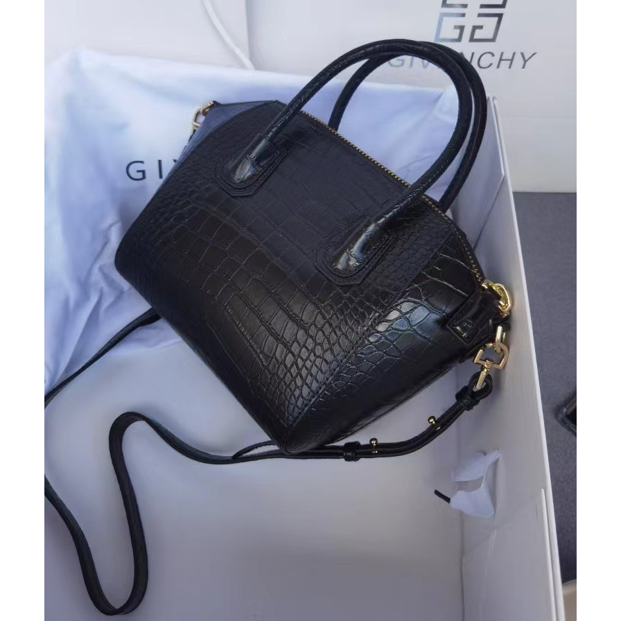 Givenchy Black Handbag(22-22-13CM) - DopestKickz