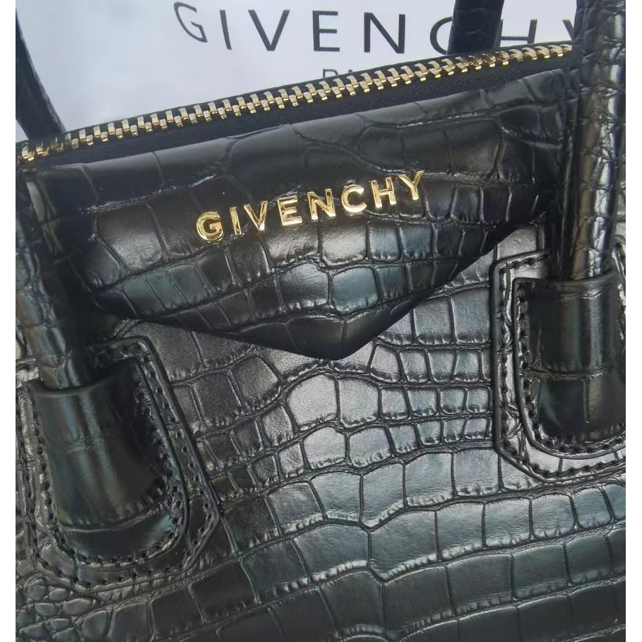 Givenchy Black Handbag(22-22-13CM) - DopestKickz