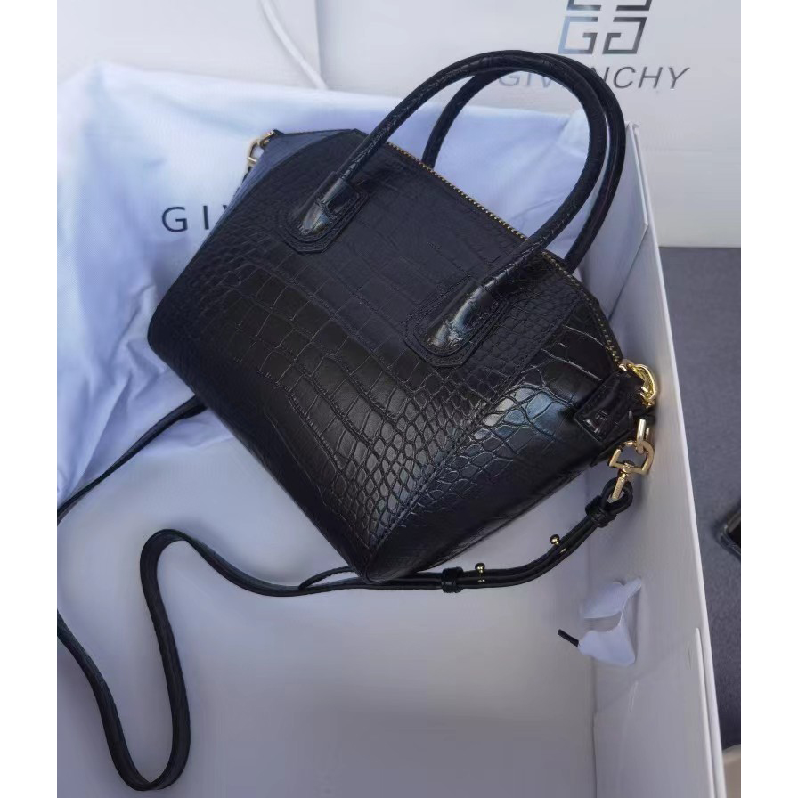 Givenchy Black Handbag(22-22-13CM) - DopestKickz