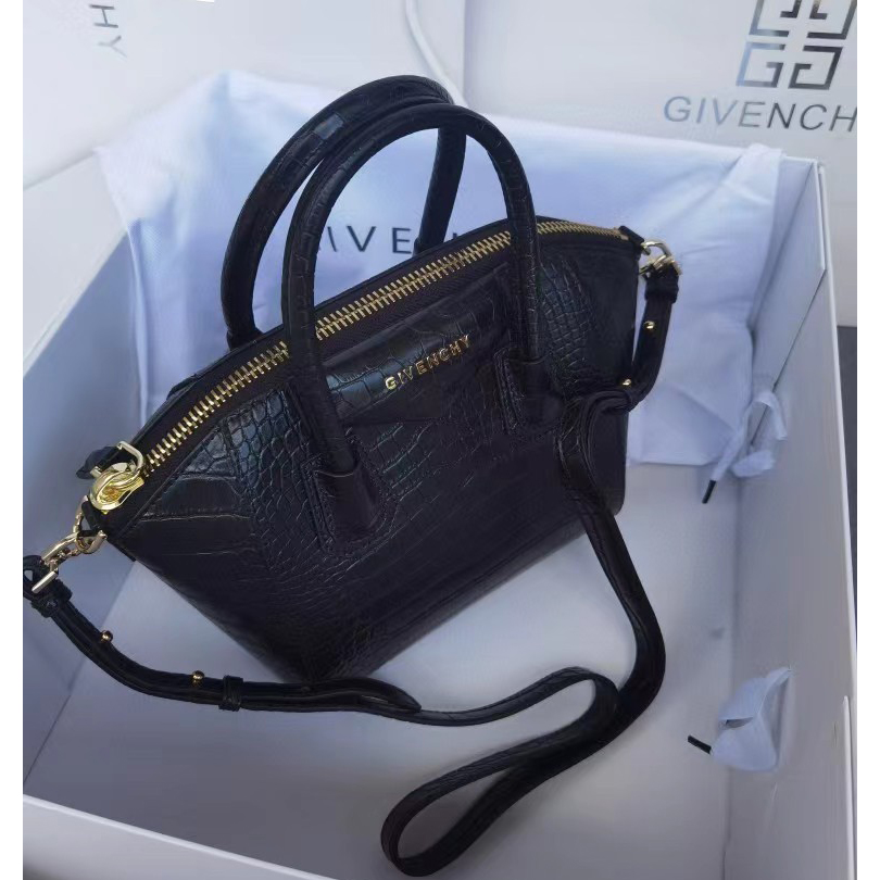 Givenchy Black Handbag(22-22-13CM) - DopestKickz