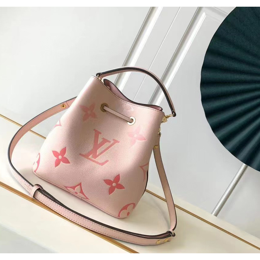Louis Vuitton Monogram Bucket Bag （20*20*13cm） - DopestKickz