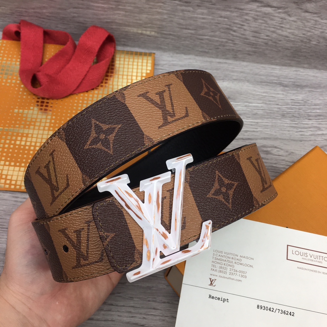 Louis Vuitton Squared LV 40mm Belt - DopestKickz