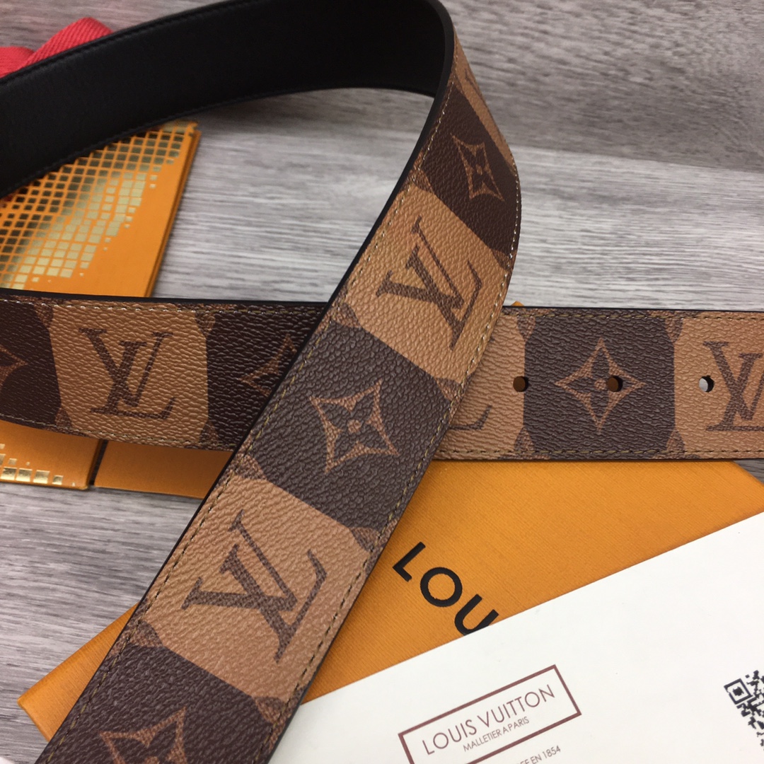 Louis Vuitton Squared LV 40mm Belt - DopestKickz