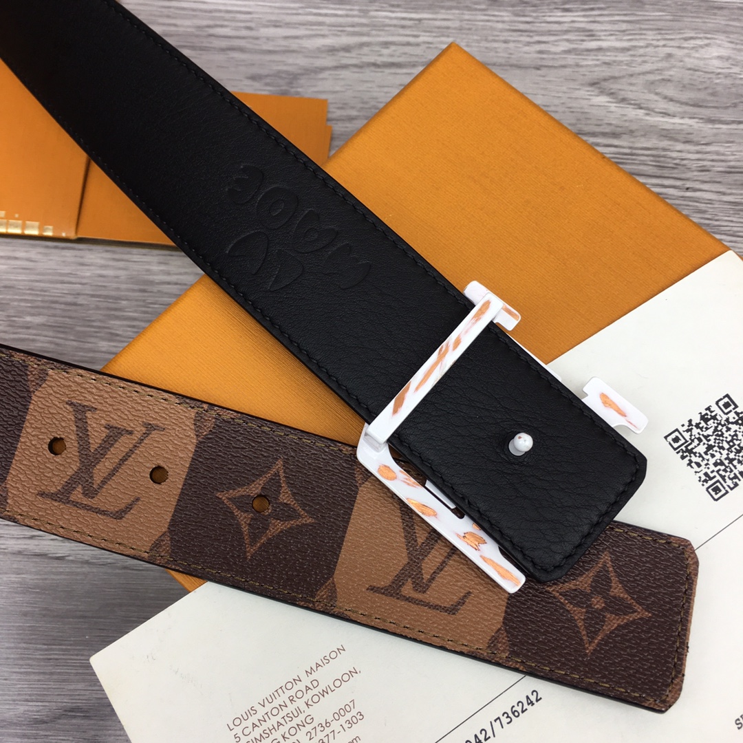 Louis Vuitton Squared LV 40mm Belt - DopestKickz