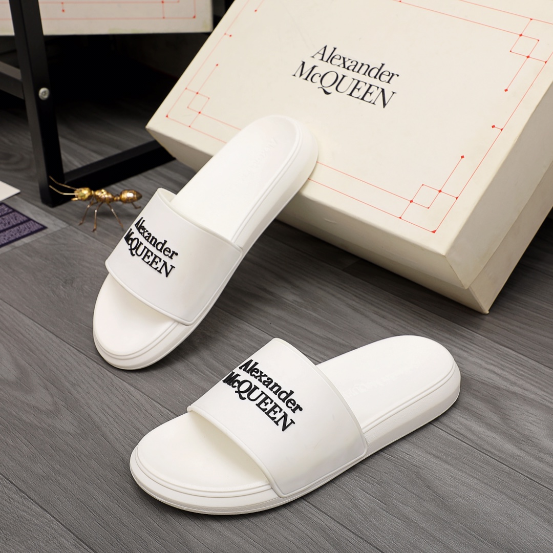 Alexander Mqueen Logo Slipper - DopestKickz